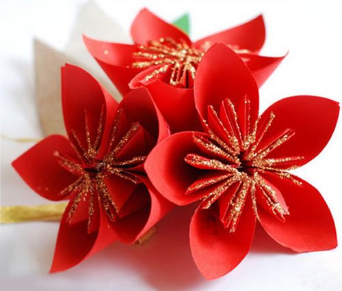 Decoração para Natal com flores de cartolina