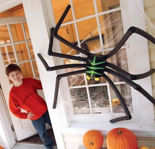 Aranha para Decoração de Halloween com Garrafa PET