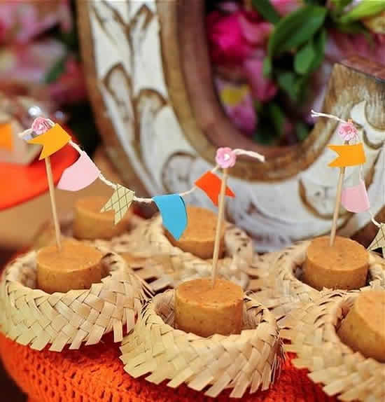 Decoração de Mesa de Festa Junina