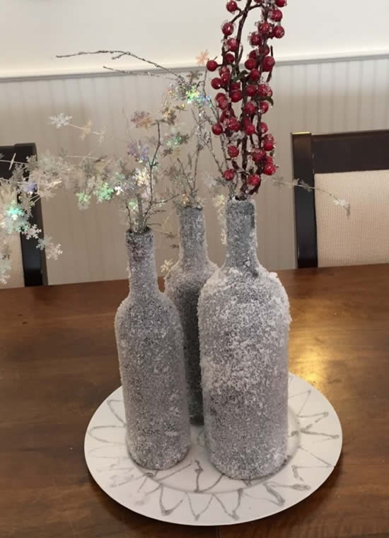 Decoração de Natal com garrafas de vidro