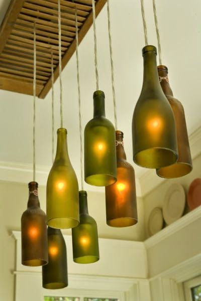 Luminárias com garrafas de vidro