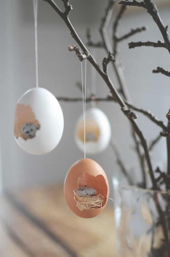 Decoração de Páscoa com cascas de ovos