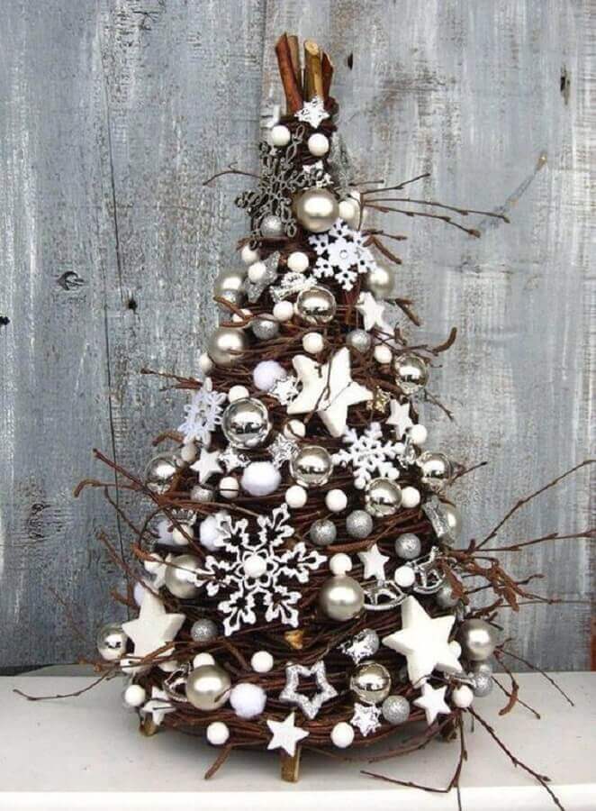 Árvore de Natal de madeira - Como fazer em casa Natalino