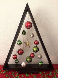 Árvore de Natal triangular em madeira - Como fazer em casa