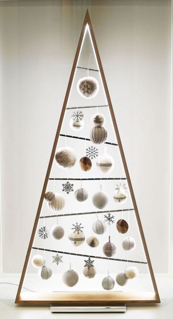 Árvore de Natal triangular em madeira - Como fazer em casa