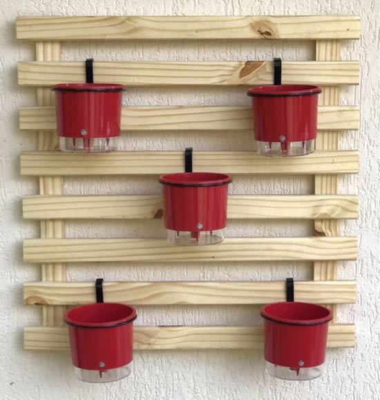 Painel de madeira para jardim vertical