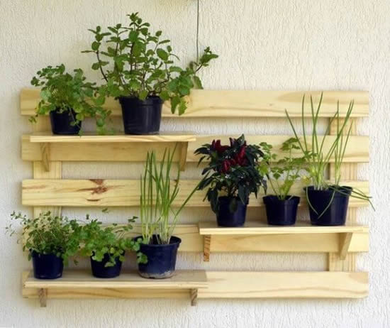 Painel de madeira para jardim vertical