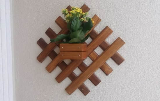 Painel de madeira para jardim vertical