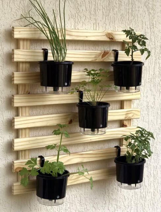Painel de madeira para jardim vertical