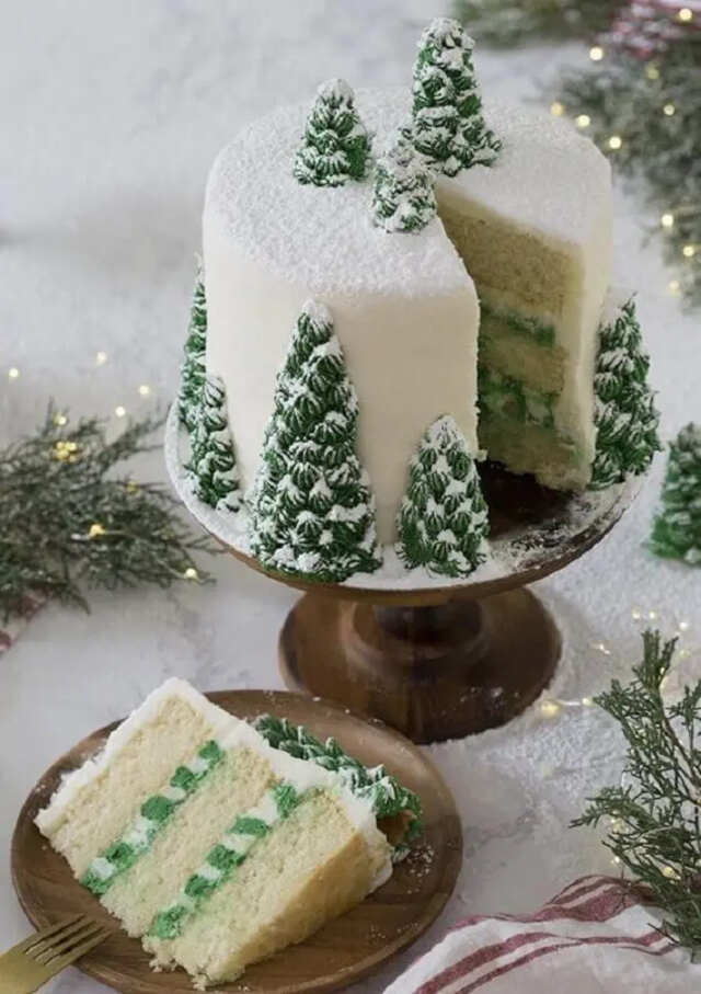 bolo com árvores de natal