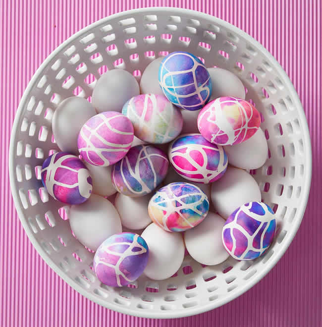 Decoração de Páscoa com Ovos Coloridos