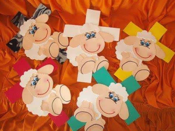 Decoração de Páscoa Cristã com Ovelhas