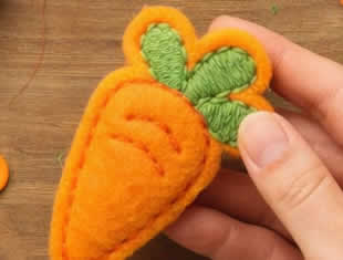 Cenoura de Feltro