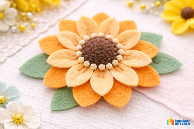 Flor de Feltro com Molde