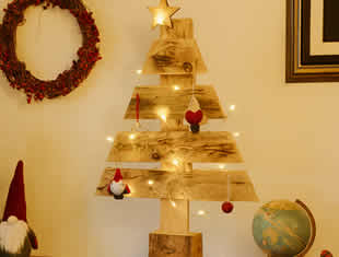 Decoração para Natal com Árvore de Pallets