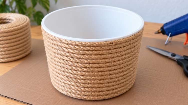 Como fazer cachepô com corda de sisal